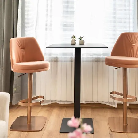 Chic Blossom